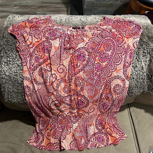 Apt. 9 Paisley Tops-2 for 1! - Picture 1 of 7